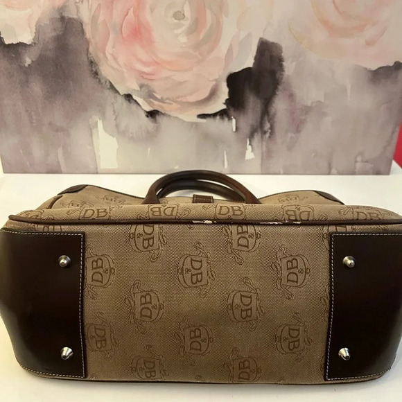 ! DOONEY & BOURKE Double Handle Signature Tan Canvas & Leather Trim Tote… - Picture 6 of 7